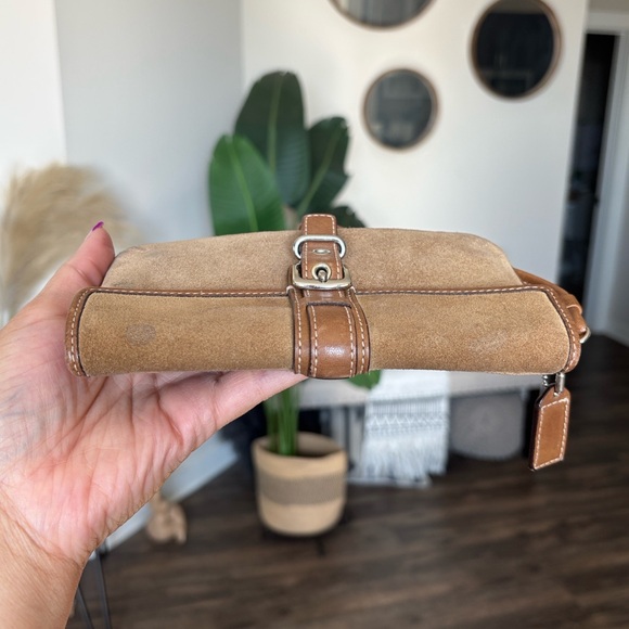 🟫🌟🫶🏽VTG COACH Hamptons Suede Wristlet🫶🏽🌟🟫
